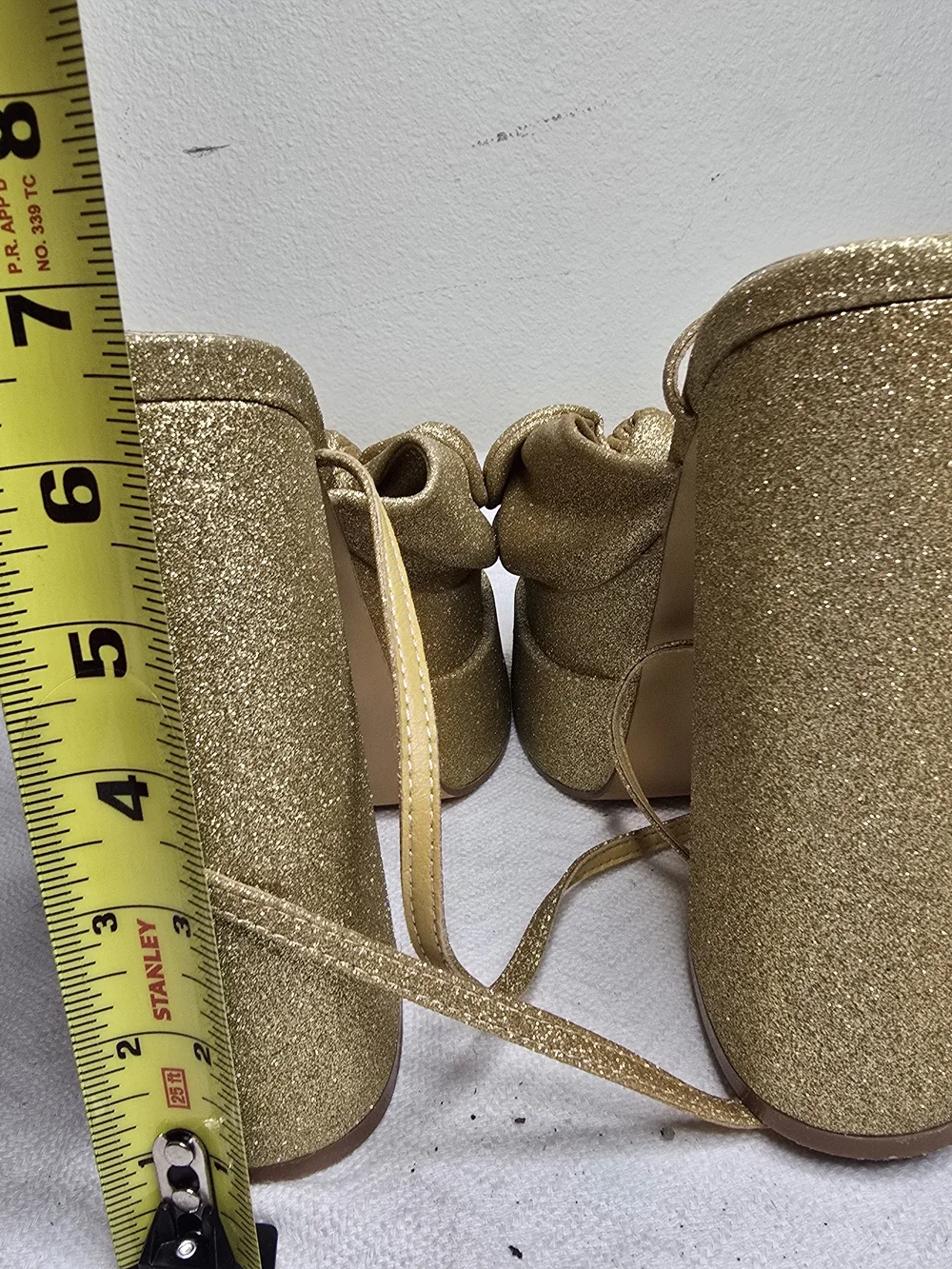 Lemonade Hot Sauce Gold Platform Bow Heels – Women's Size 9